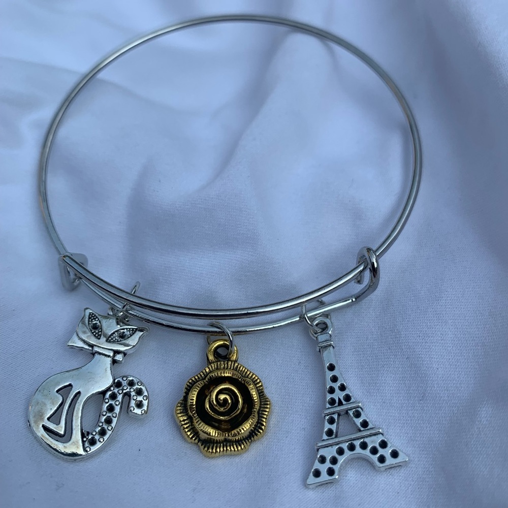 Brand New! Handmade! Adjustable Charm Bangle Bracelet! - Picture 4 of 4